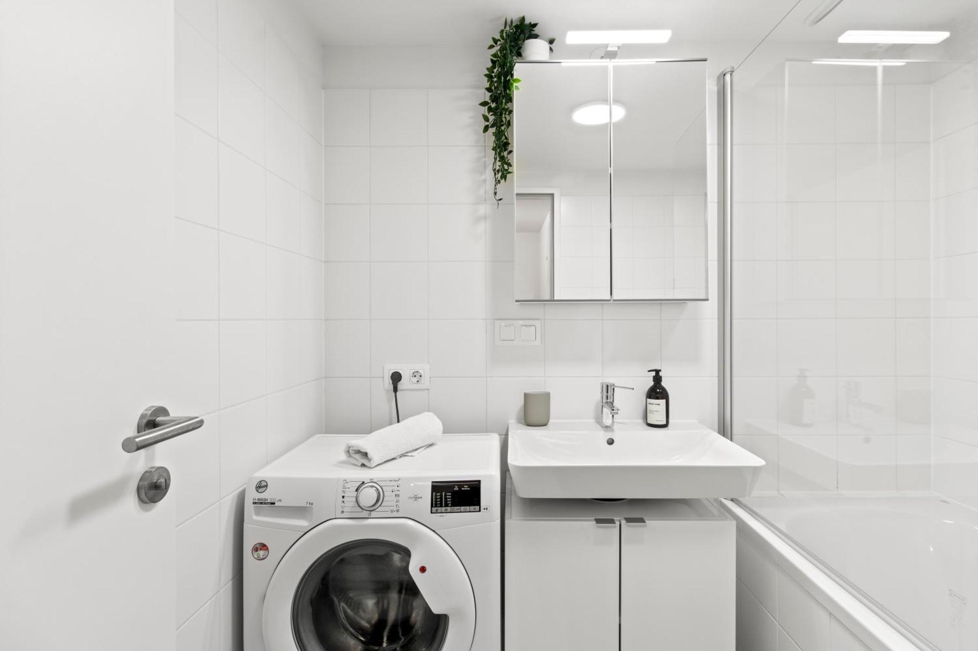 Balcony Apartment I 50 M² I Near City Center Wien Ngoại thất bức ảnh
