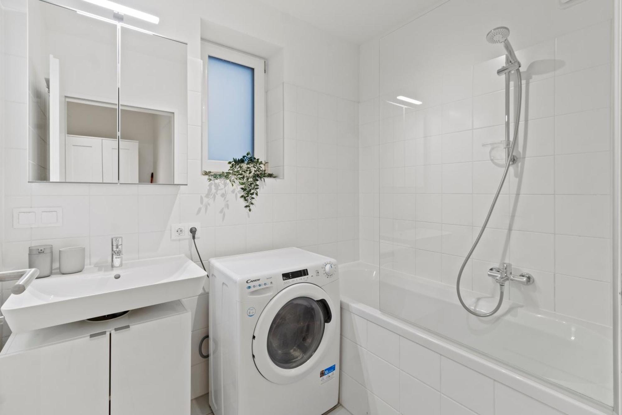 Balcony Apartment I 50 M² I Near City Center Wien Ngoại thất bức ảnh