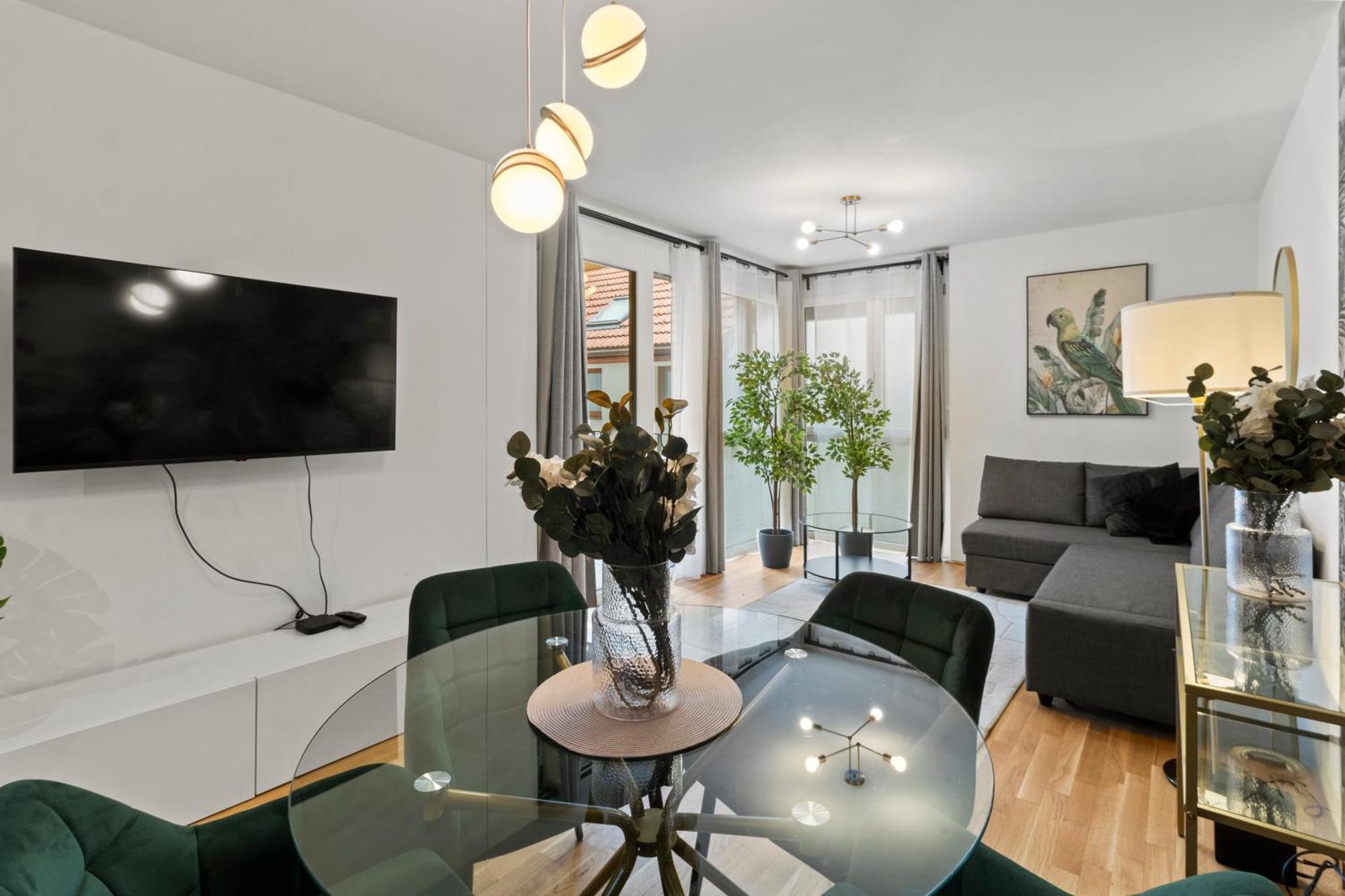 Balcony Apartment I 50 M² I Near City Center Wien Ngoại thất bức ảnh
